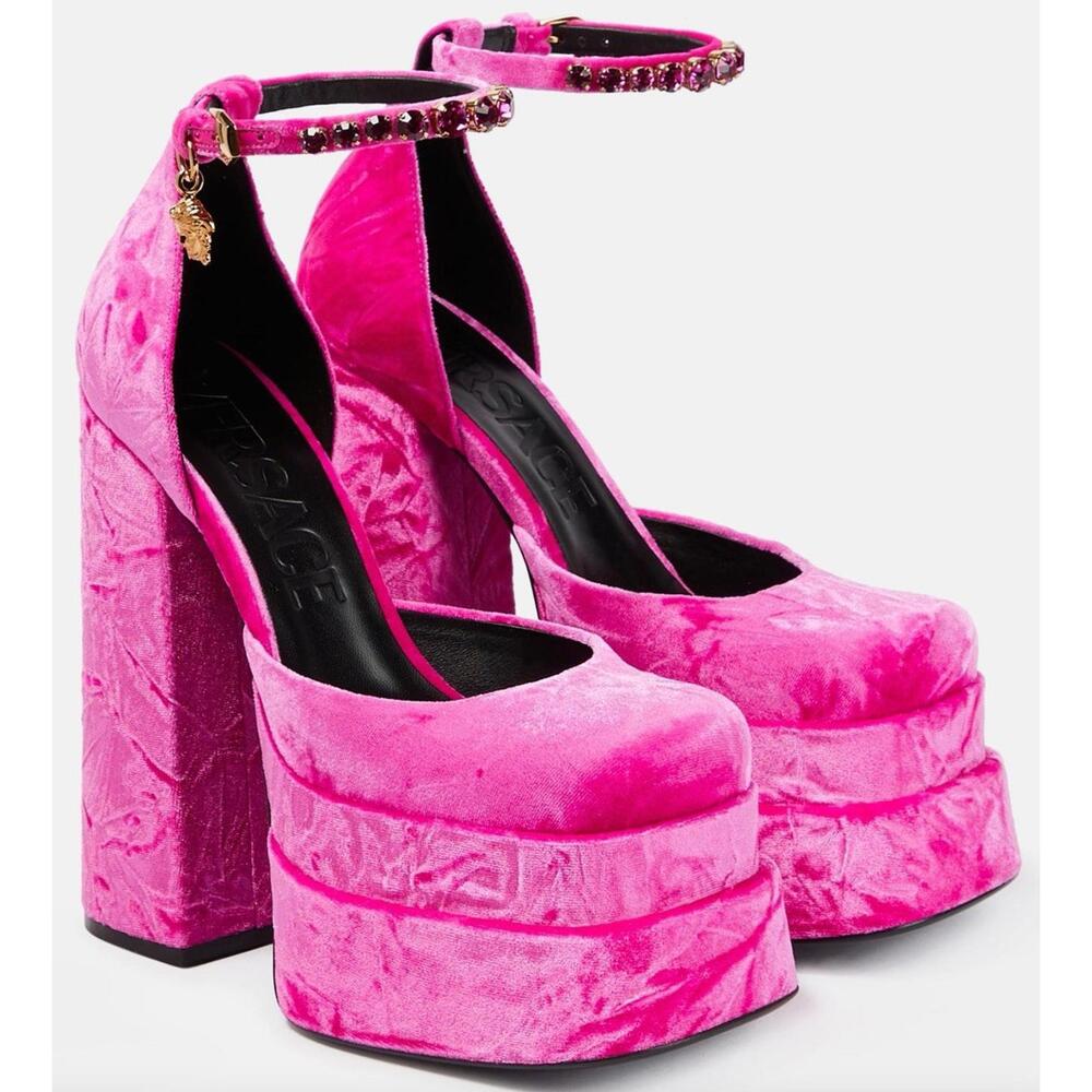 NIB Versace Medusa Aevitas Fuchsia Pink Velvet Crystal Platform Pumps 38 8 $1575